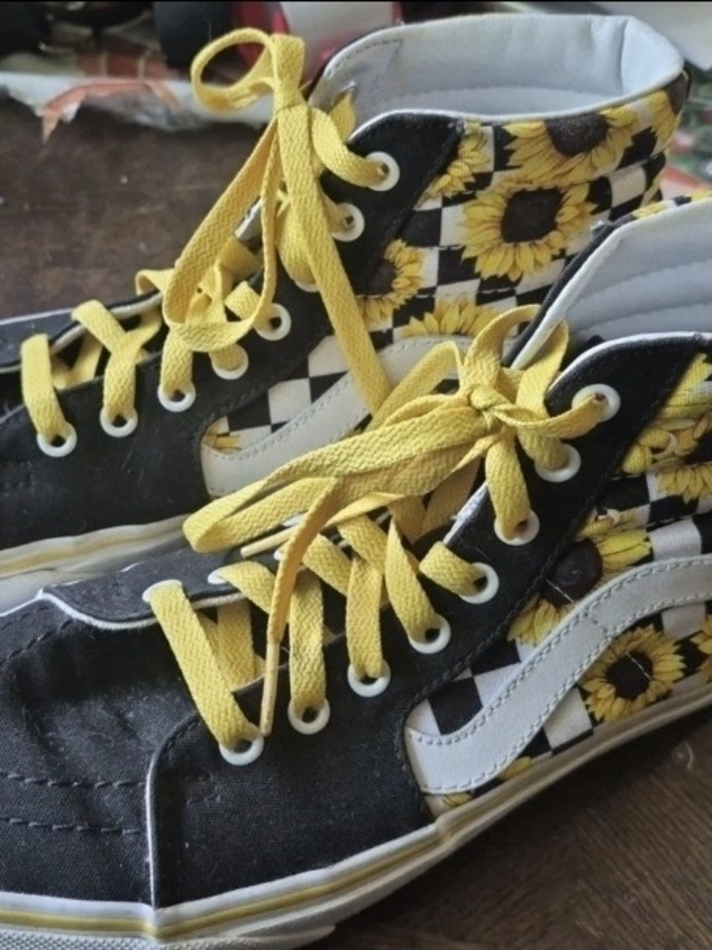 Vans Kids High-Top Sneakers in Black, Yellow and White Sunflower Checker